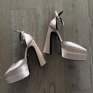 Authentic VERSACE Aevitas Pointy platform pumps